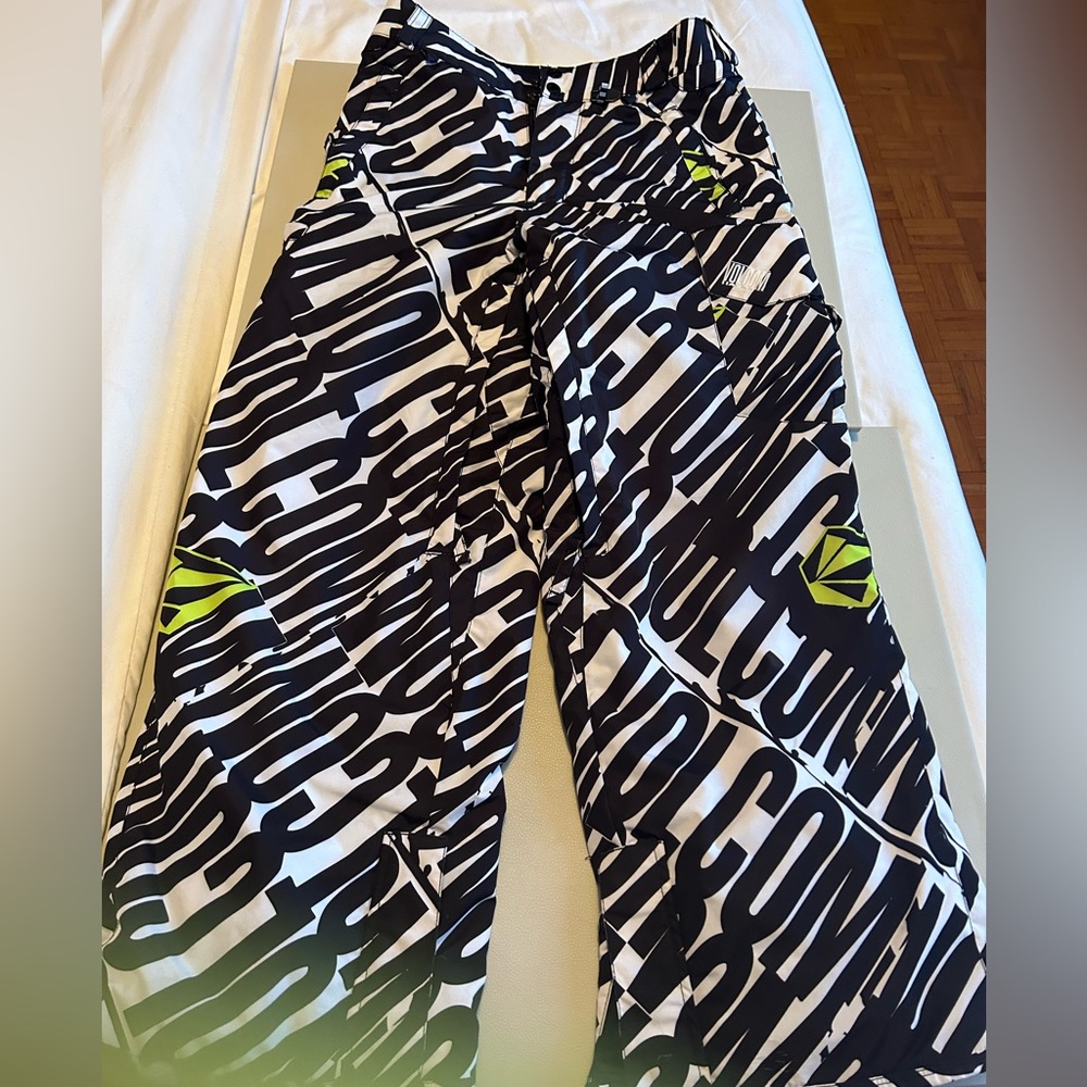 Volcom snowboard pants